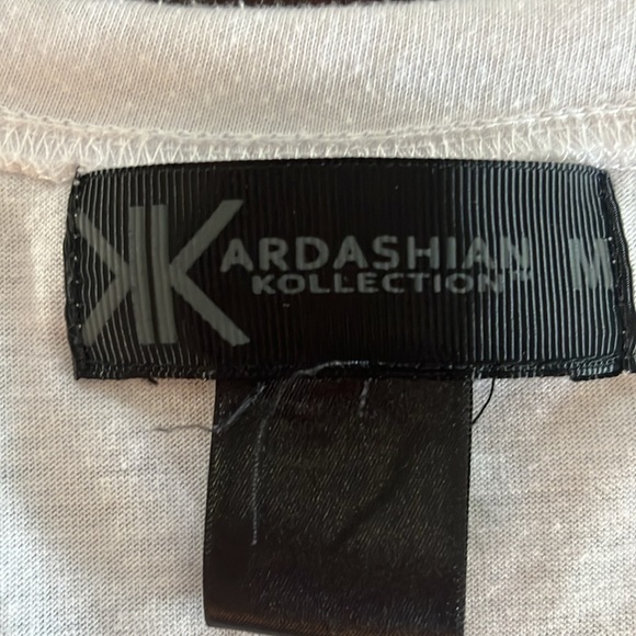 Kardashian Kollections Tshirt - Picture 4 of 6